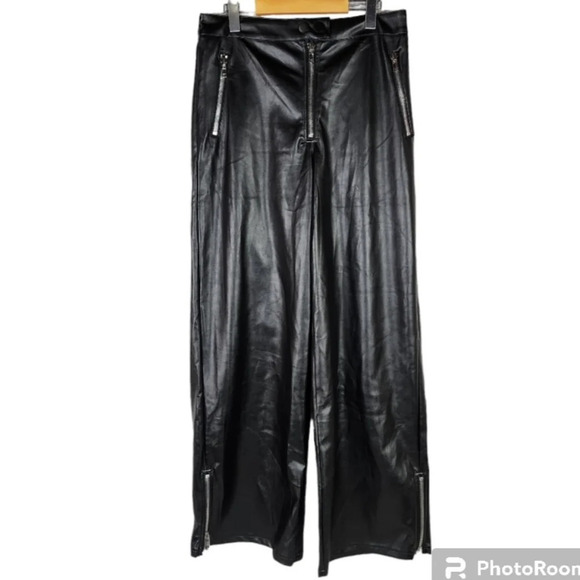 PrettyLittleThing Vegan Faux Leather Zip Front Wide Leg Trouser Black Size 6 New - Picture 1 of 16
